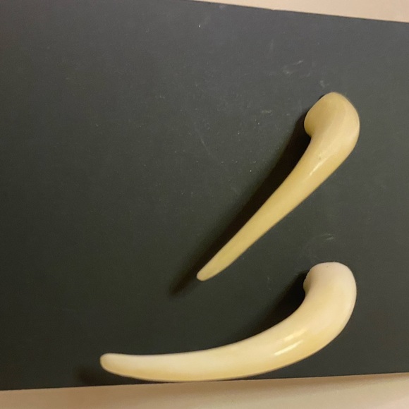 Hand Carved Florals Bone Post Earrings Gauge Tribal Style Bohemian - Picture 3 of 4